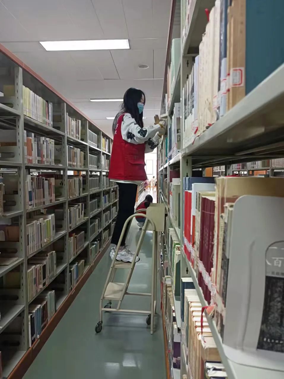 活动照片 (4).jpg 活动照片 (4).jpg